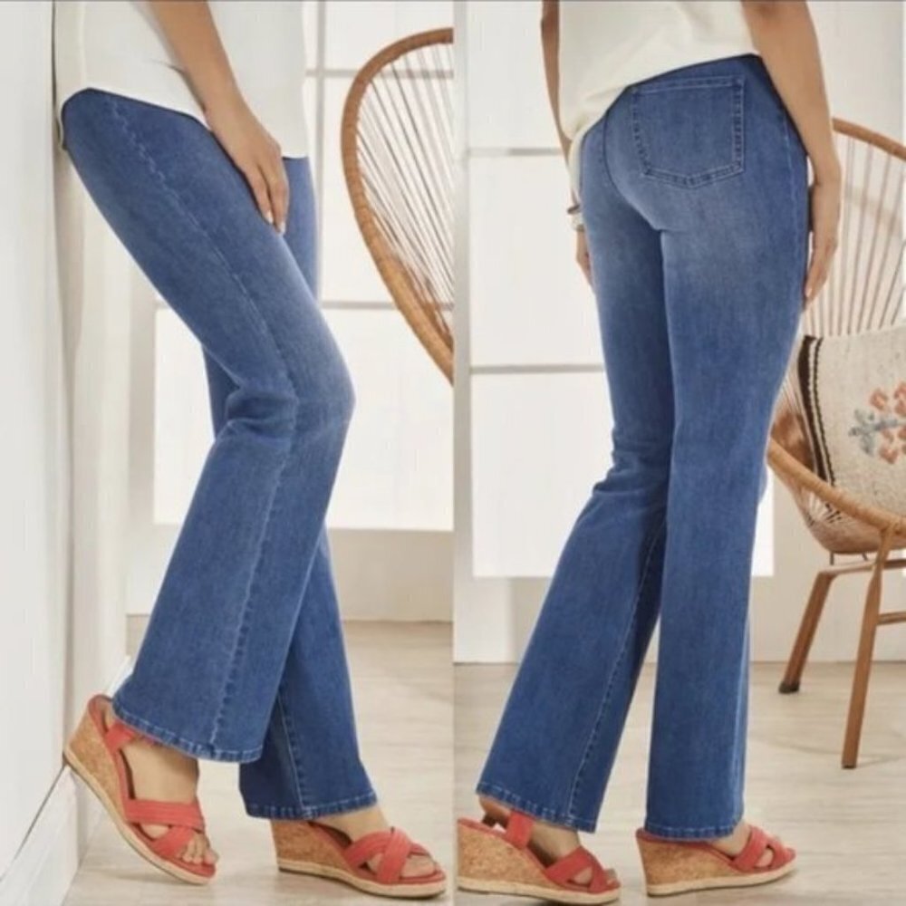 Soft Surroundings 5 Pocket Pull On Denim Flare Leg Jeans Sz S